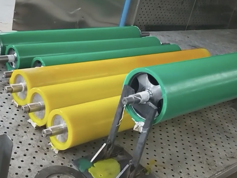 Polyurethane rollers and tires